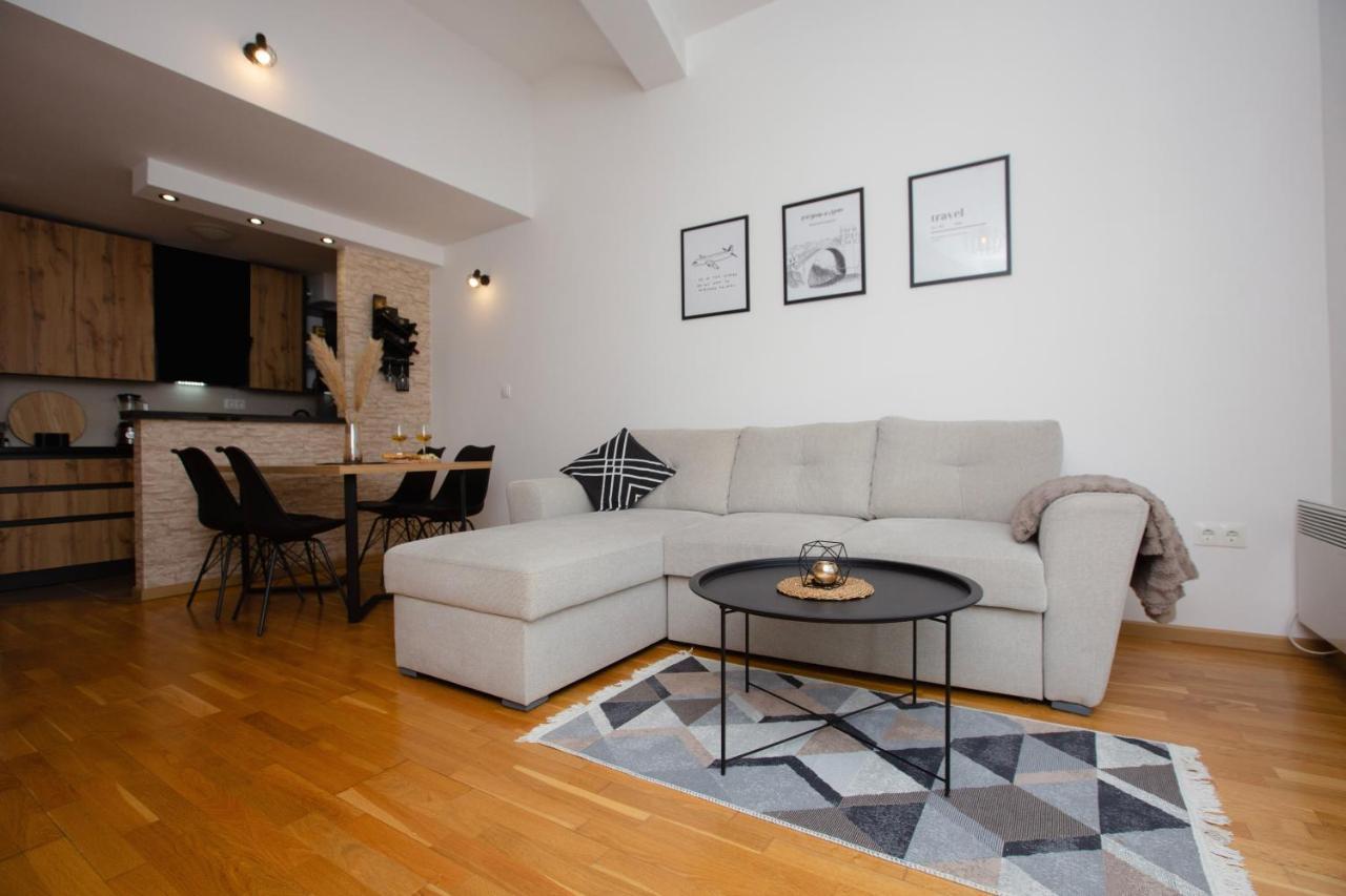 Cejf Apartment *